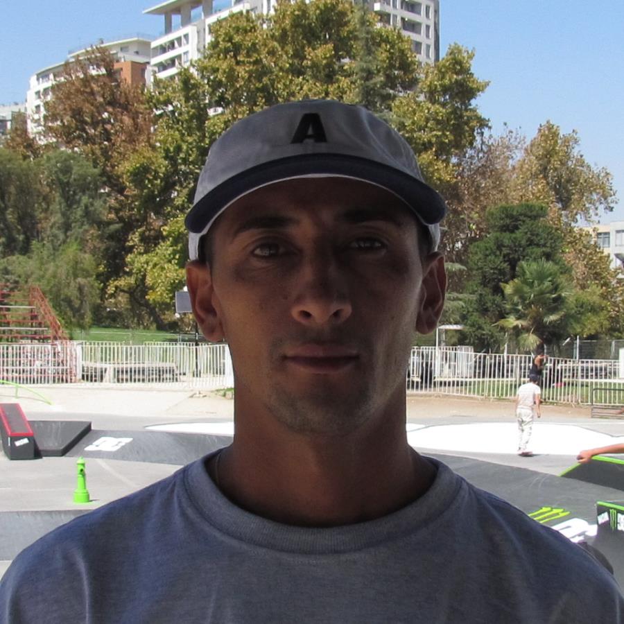 //street.sportech.com.br/photos/skaters/Silas_Bisteca.jpeg